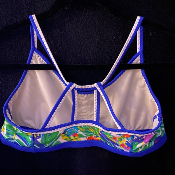 Unbranded bathing suit top or bandeau - Picture 2 of 4